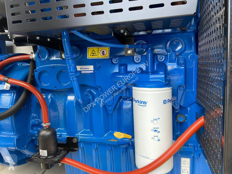 آلة لمواقع البناء FG Wilson P300-5 - 300 kVA...