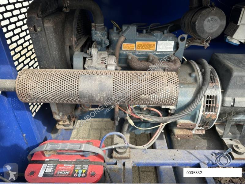 آلة لمواقع البناء Kubota D905 Lichtmast...