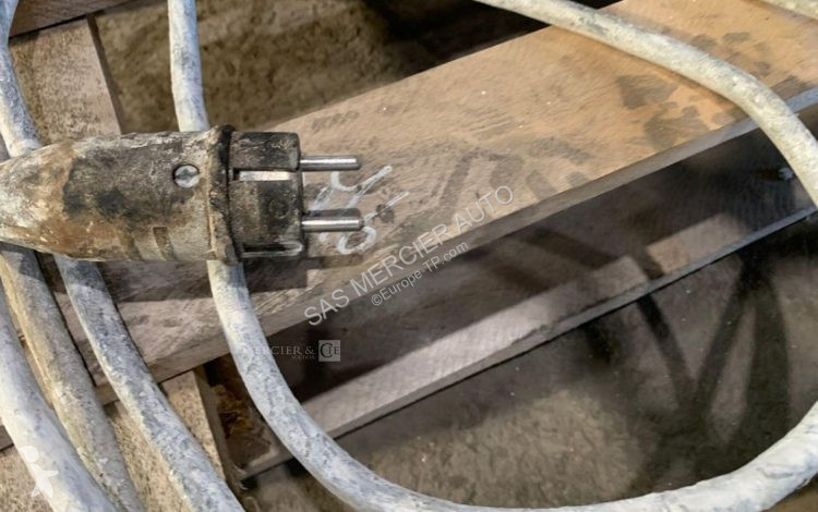 Materiaal voor de bouw  pistolet a peinture...