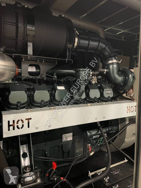 Stavebný stroj Hyundai DP222LC - 825 kVA...