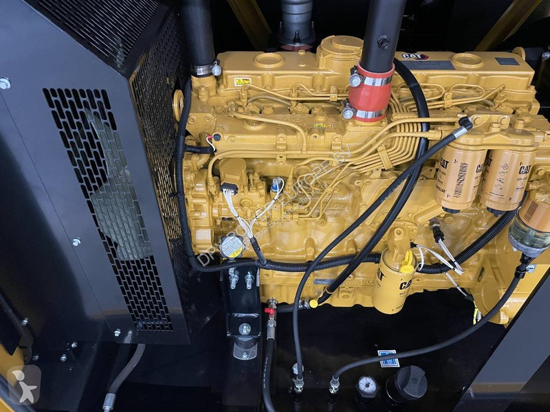 Stavebný stroj Caterpillar DE220E0 - 220 kVA...