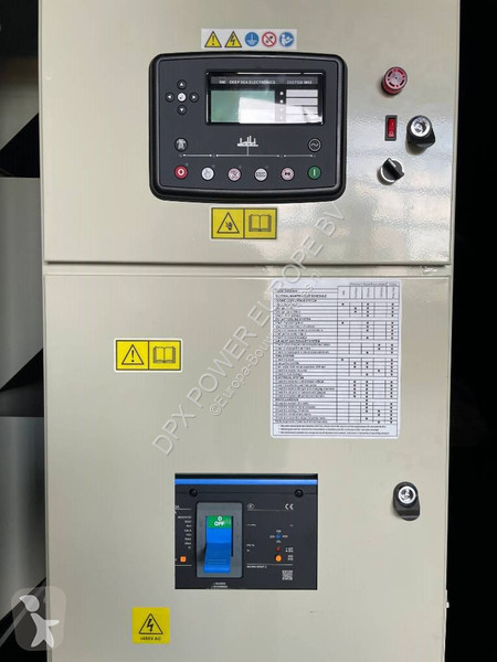 Stavebný stroj Cummins QSNT-G3 - 440 kVA...