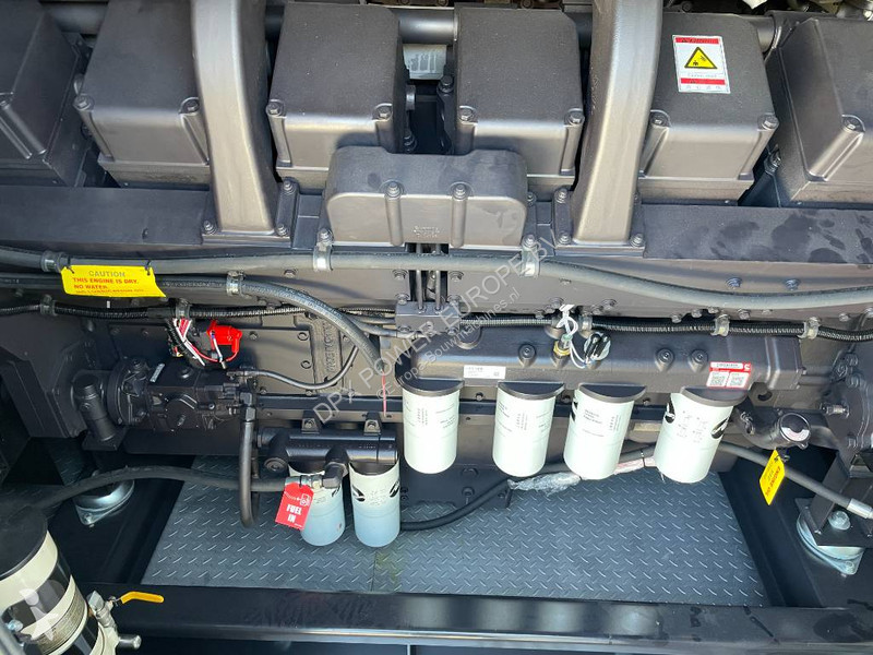 Stavebný stroj Cummins KTA38-G2 - 1100 kVA...