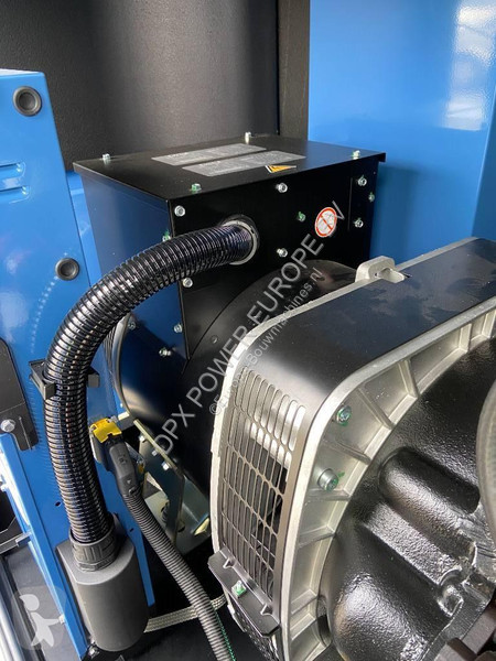 Materiaal voor de bouw SDMO J110 - 110 kVA...