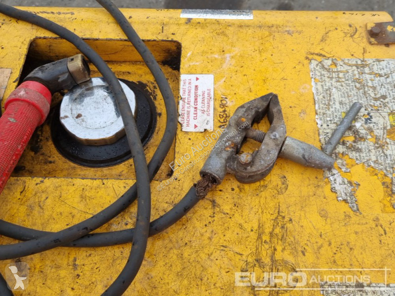 Material de obra  Weldmaker 300AVC