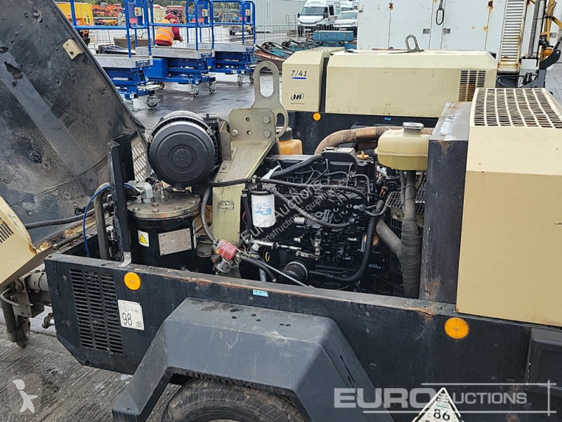 Stavební vybavení Doosan 7/41 125CFM