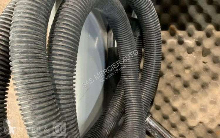 Stavebný stroj  aspirateur recycleur d'eau