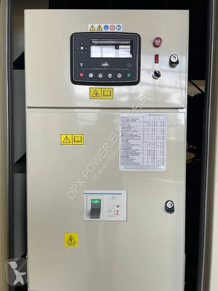 Stavebný stroj Cummins QSZ13-G13 - 550 kVA...