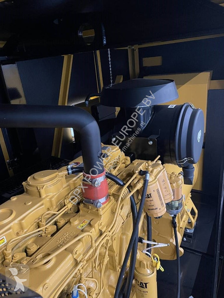 Stavebný stroj Caterpillar DE220E0 - 220 kVA...