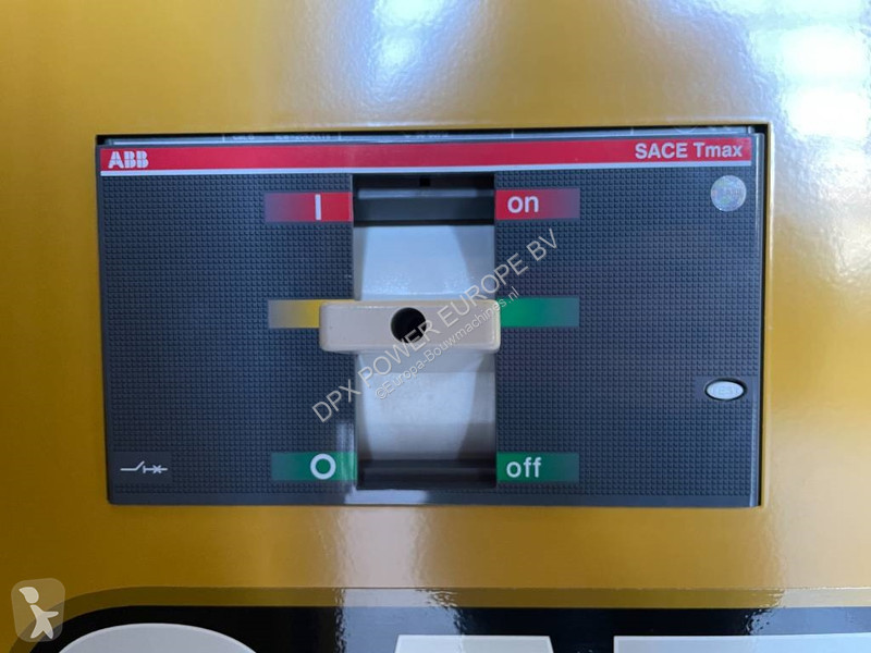 Stavebný stroj Caterpillar DE715GC - 715 kVA...