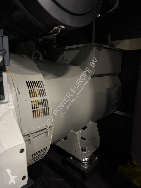 Stavebný stroj Perkins 2806D-E18TAG1A - 700 kVA...
