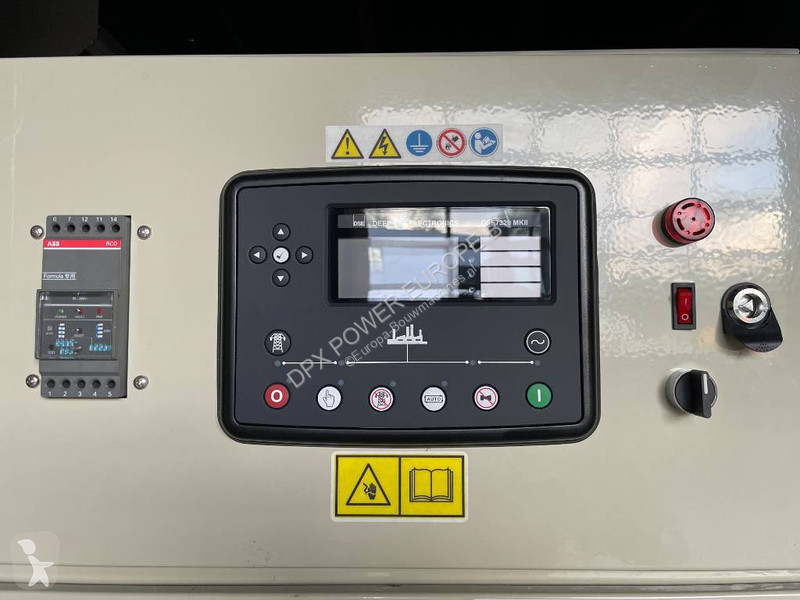 Material de obra Hyundai DP180LA - 630 kVA...