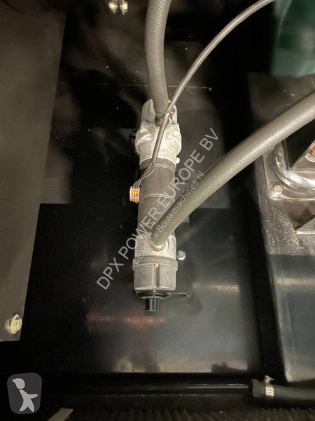 Stavebný stroj Hyundai DP180LB - 710 kVA...