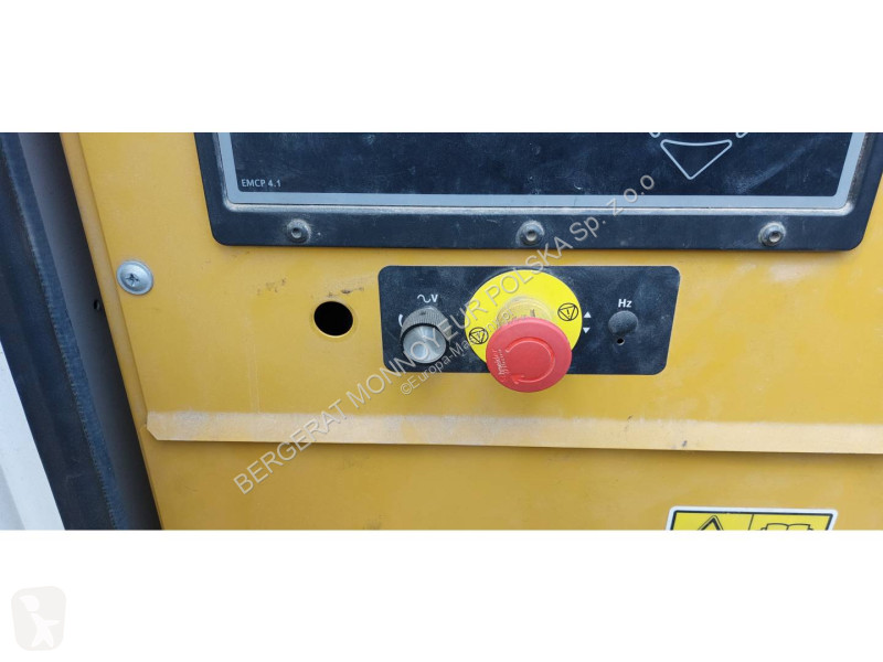 Material de obra Caterpillar DE110E3
