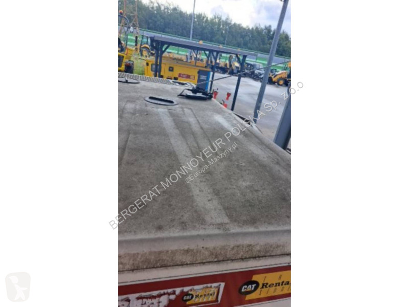 Material de obra Caterpillar DE110E3