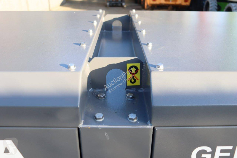 Material de obra Ricardo GF2-W55