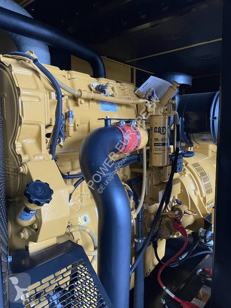 آلة لمواقع البناء Caterpillar DE550E0 - C15 -...