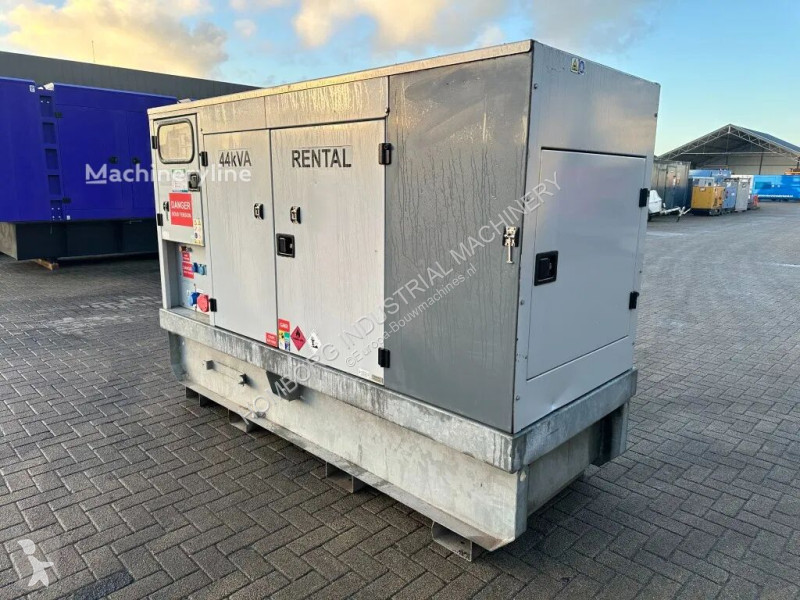 آلة لمواقع البناء Europower EPUS44TDE Kubota...