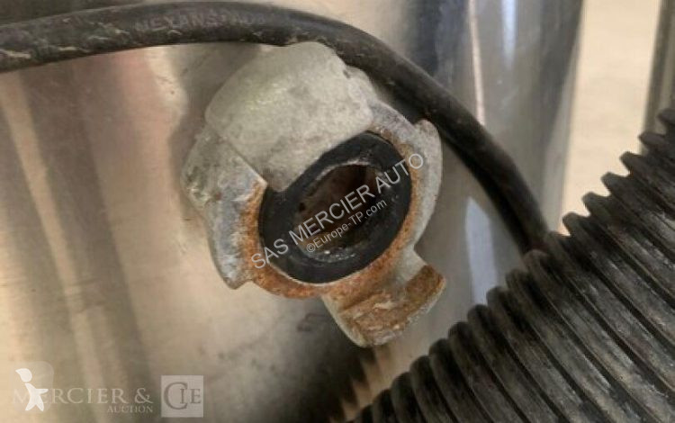 Stavebný stroj  aspirateur recycleur d'eau