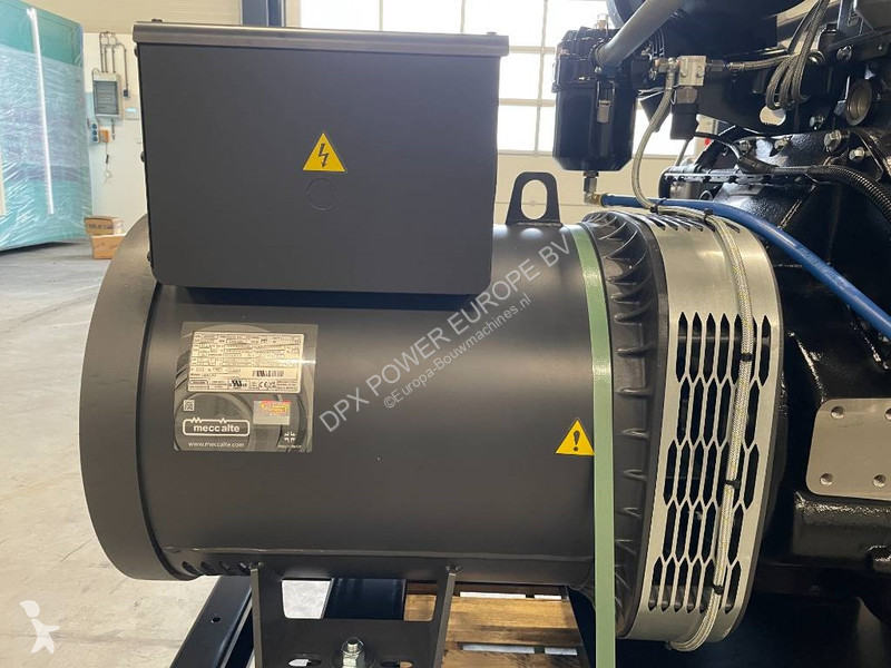 Stavebný stroj JCB 448TGWA-72 - 80kVA marine...