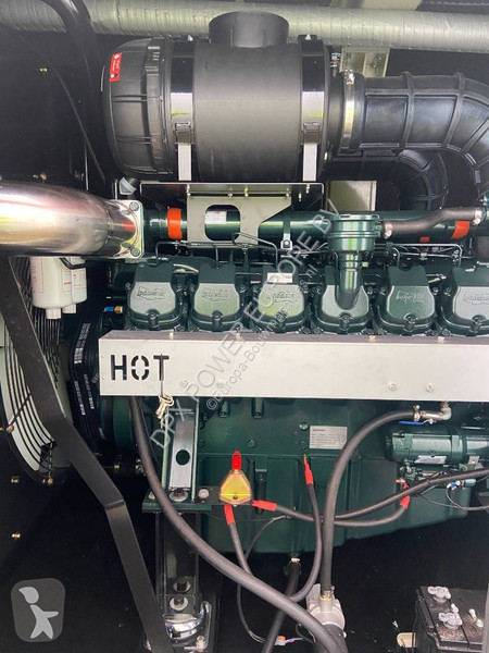 Matériel de chantier Doosan DP222LC - 825 kVA...