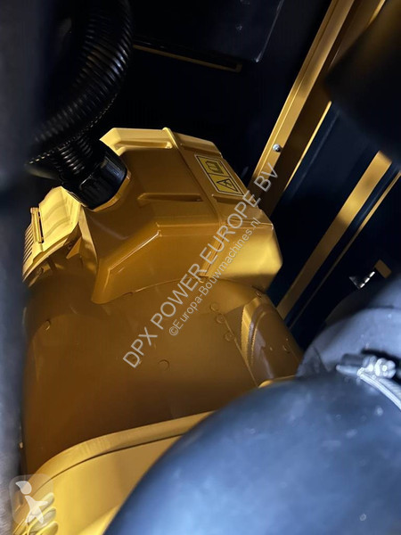 Material de obra Caterpillar DE88E0 - 88 kVA...