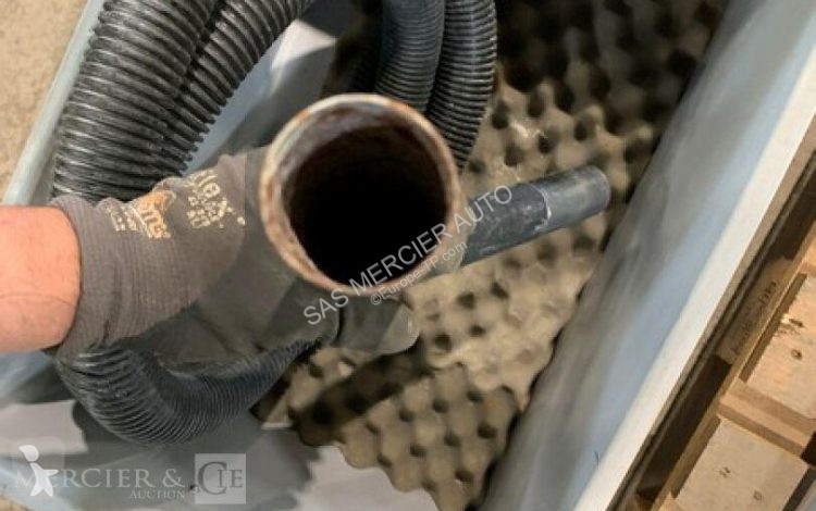 Stavebný stroj  aspirateur recycleur d'eau
