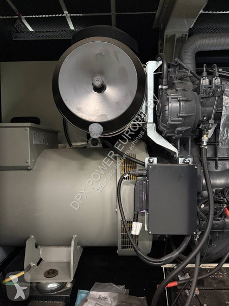 Stavebný stroj Iveco CR16TE1W - 660 kVA...