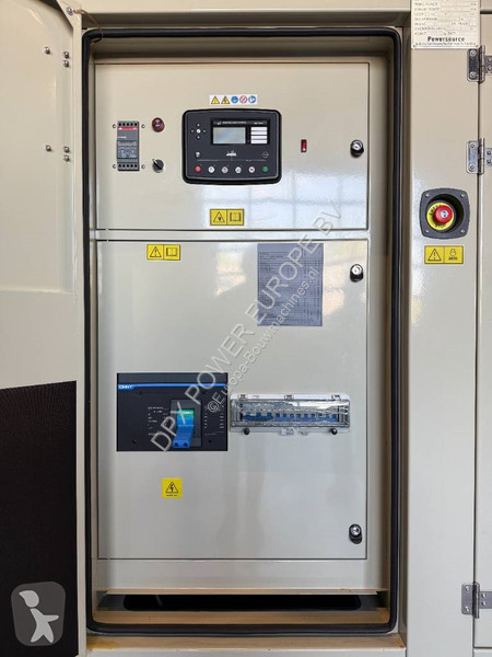 Stavebný stroj Perkins 2806D-E18TAG1A - 700 kVA...