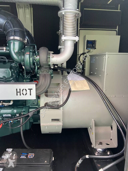 Matériel de chantier Doosan DP222LC - 825 kVA...