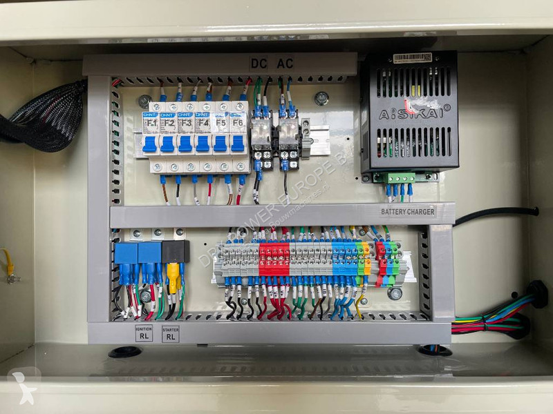 Stavebný stroj Cummins QSZ13-G13 - 550 kVA...