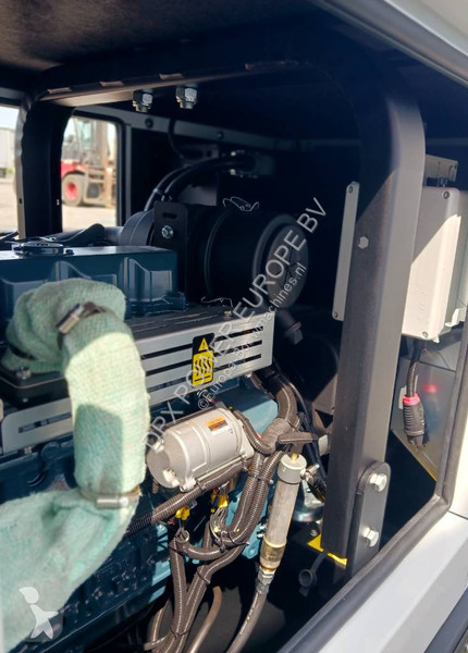 Entreprenørmaskiner Kubota V2203M - 20 kVA...
