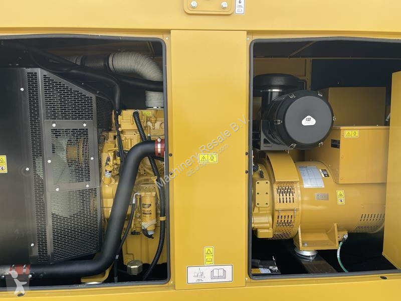 آلة لمواقع البناء Caterpillar D  0