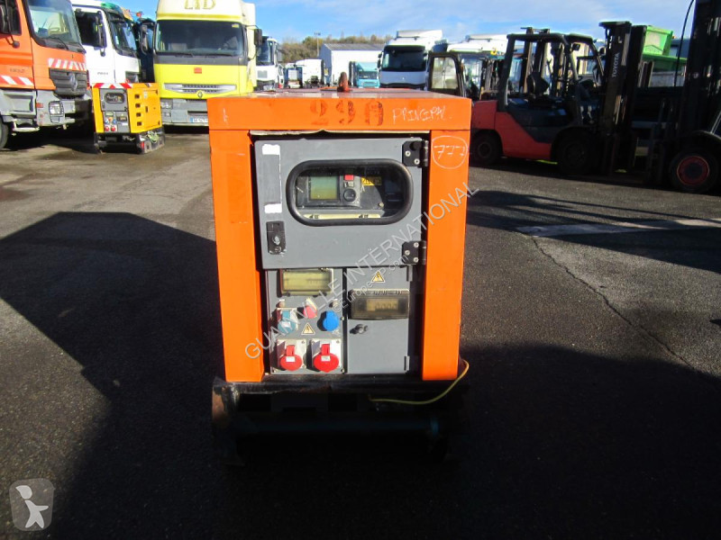 Entreprenørmaskiner SDMO  R22