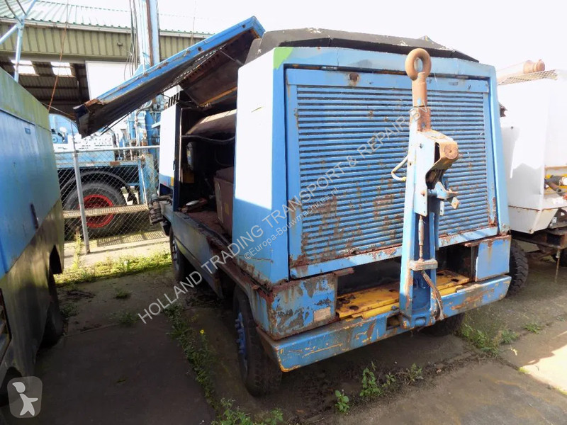 Materiaal voor de bouw Atlas Copco XRS 210 DD...