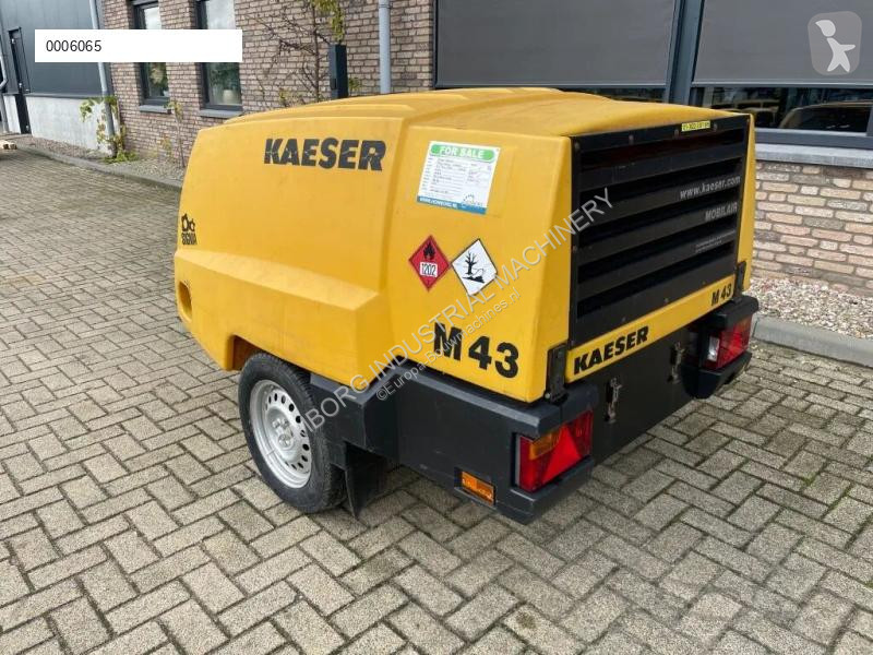 Materiaal voor de bouw Kaeser M43 Kubota 4,2 m3...
