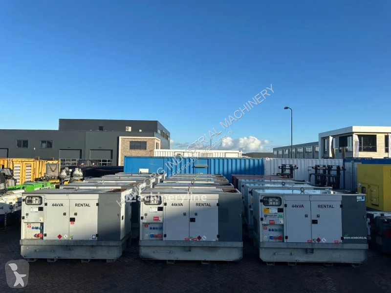 آلة لمواقع البناء Europower EPUS44TDE Kubota...