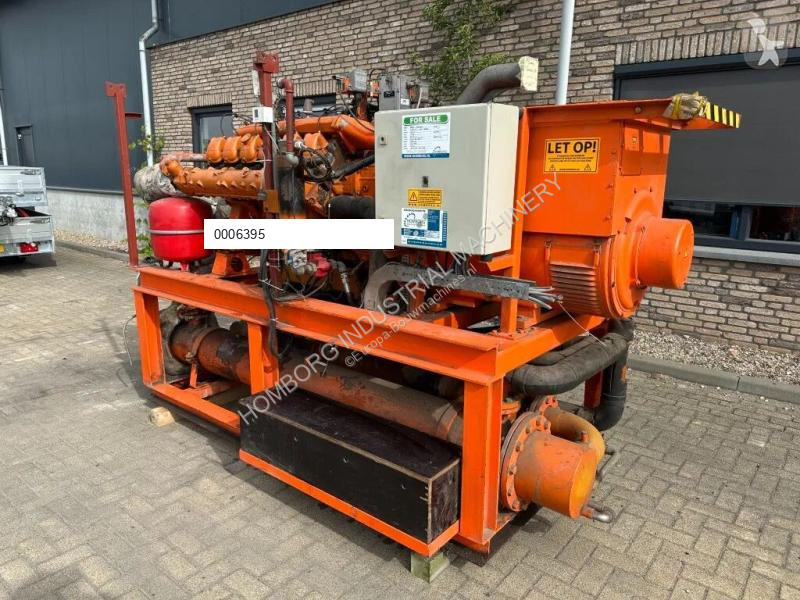 Stavební vybavení MAN E2842E Stamford 295 kVA...