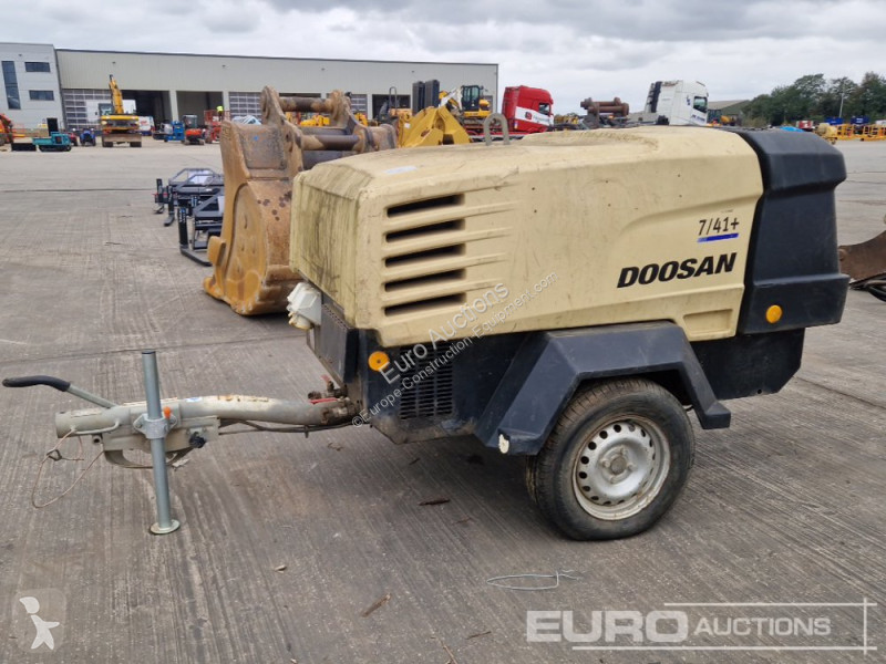 Materiaal voor de bouw Doosan 741+