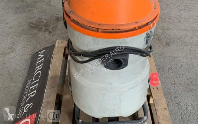 آلة لمواقع البناء  aspirateur eau et poussiere