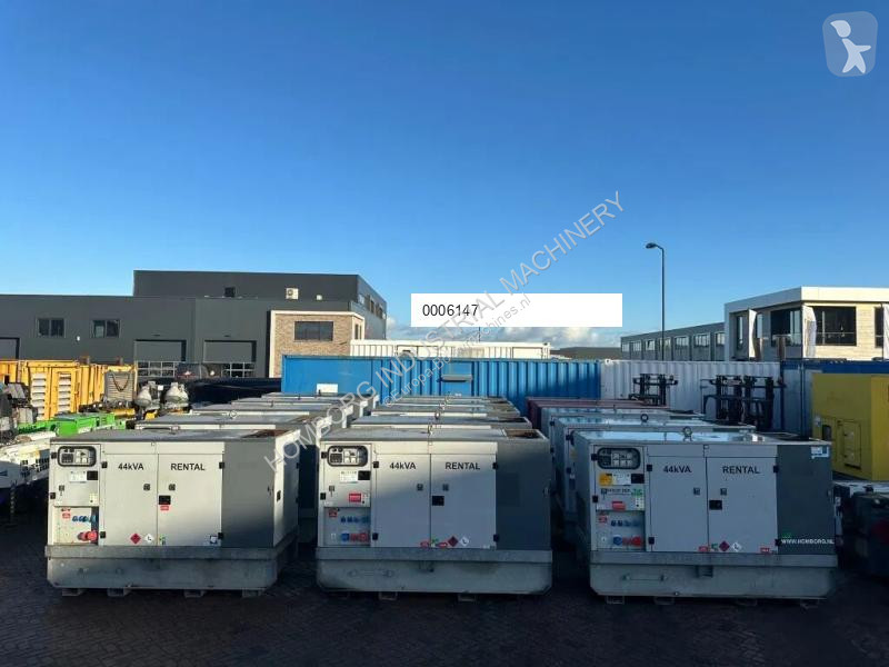 آلة لمواقع البناء Europower EPUS44TDE Kubota...