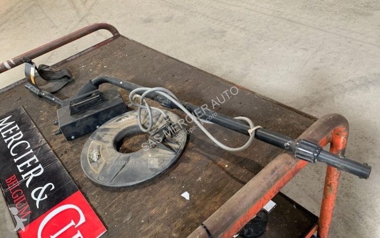 Utilaje de santier  detecteur de metaux sur...