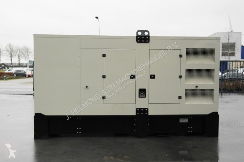Stavebný stroj Volvo 654 kVA