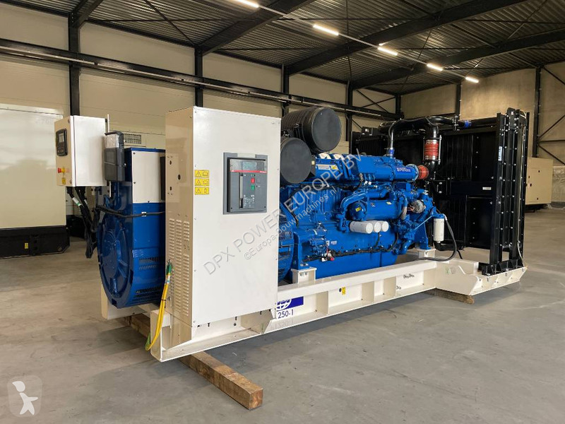 Stavebný stroj FG Wilson P1250-1 - 1250 kVA...
