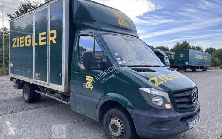 Furgoneta Mercedes