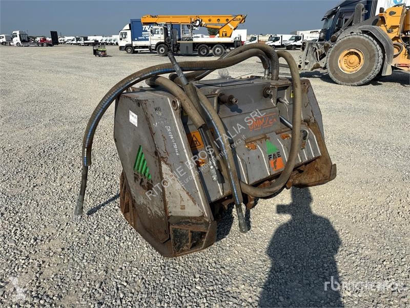 Строительное оборудование  UMM/EX-125 Excavator...
