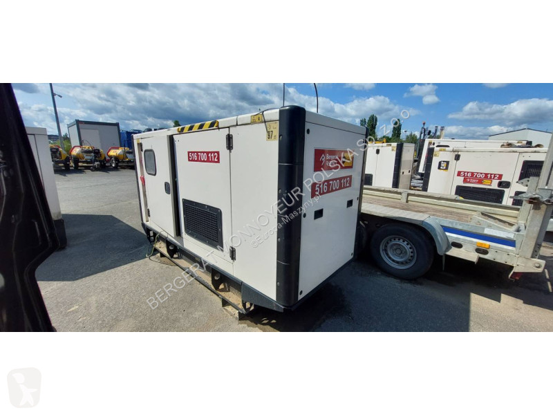 Material de obra Caterpillar DE110E3