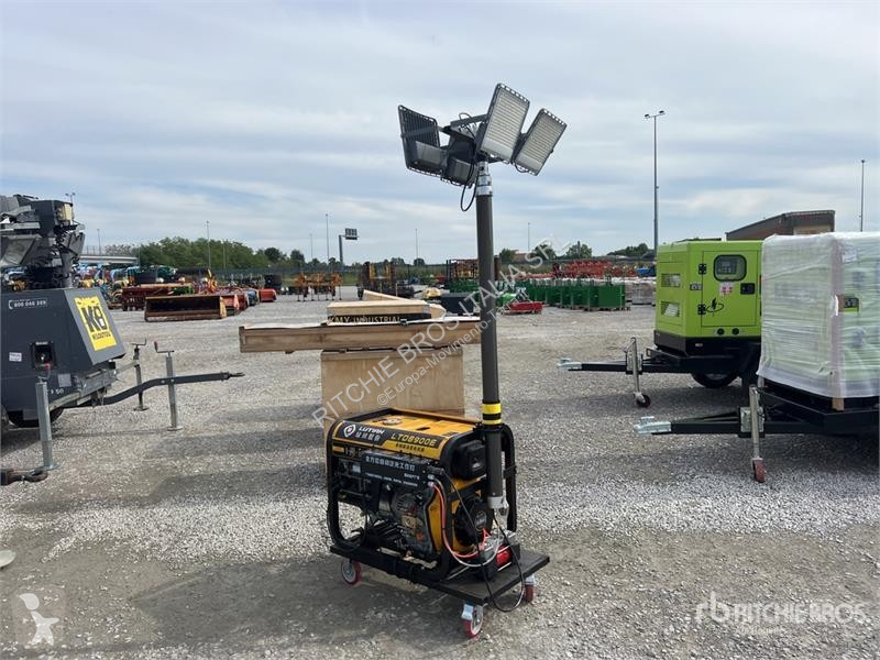 Material de obra  LTD8900E Light Tower (Unused)