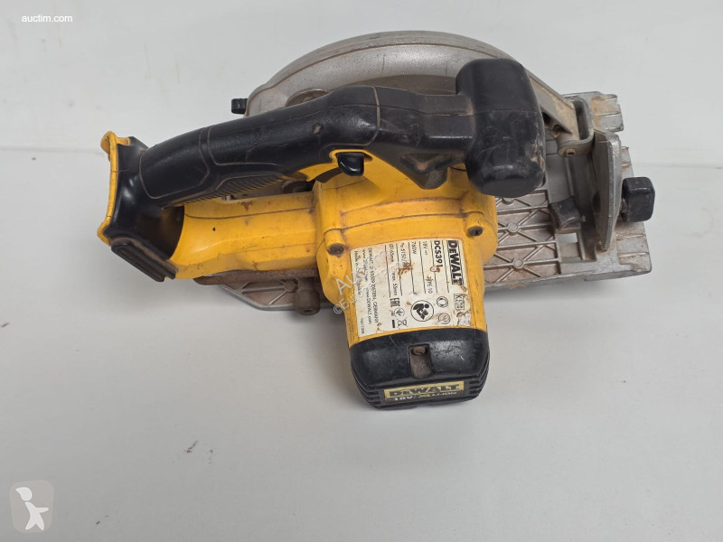 Material de obra DeWalt dcs391