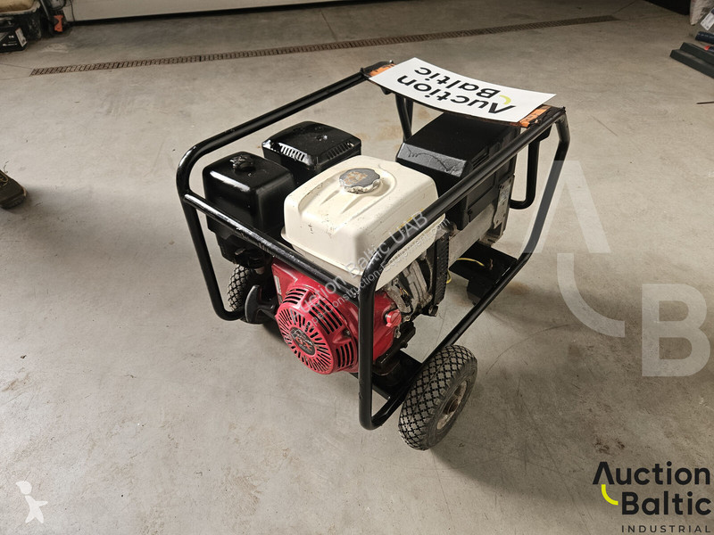 Sprzęt budowlany  WP220DCH